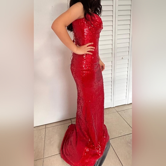 💋DADONA AVDIU Strapless Red Sequin Mermaid Gown💋 - Picture 10 of 15